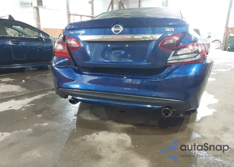 2018 Nissan Altima 2.5 Sr z USA, uszkodzony, nr VIN 1N4AL3AP1JC209648